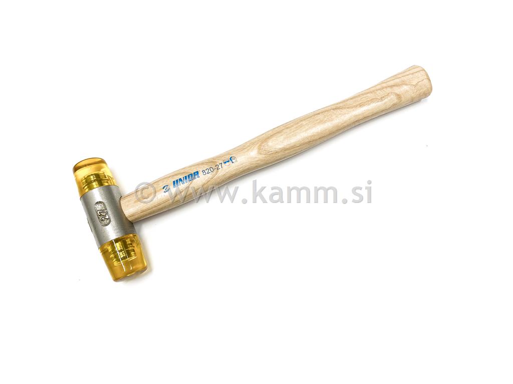 Čekić s plastičnim dodacima